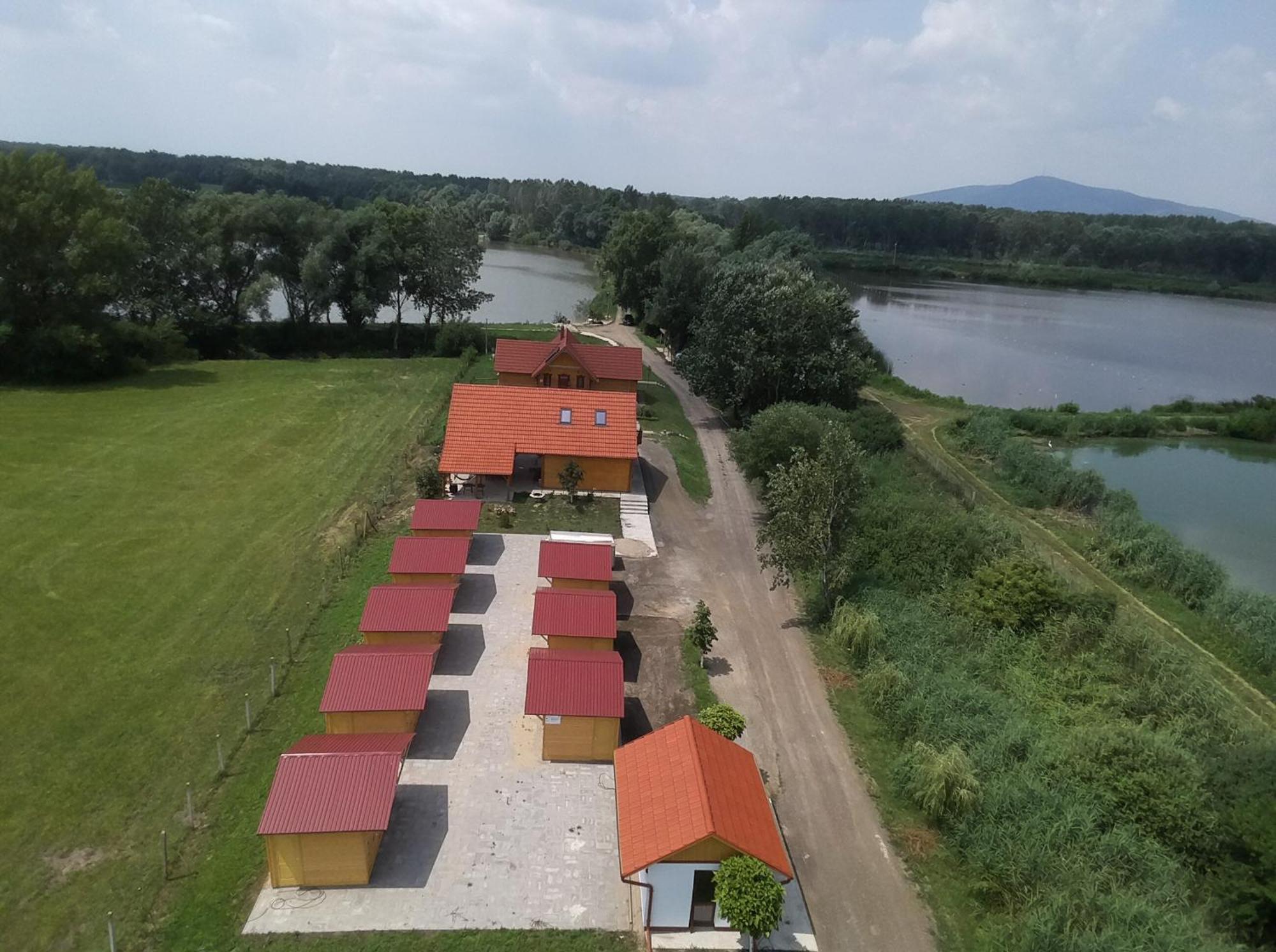 Apartmán Tomajor Vendeghazak Tiszaeszlar Exteriér fotografie